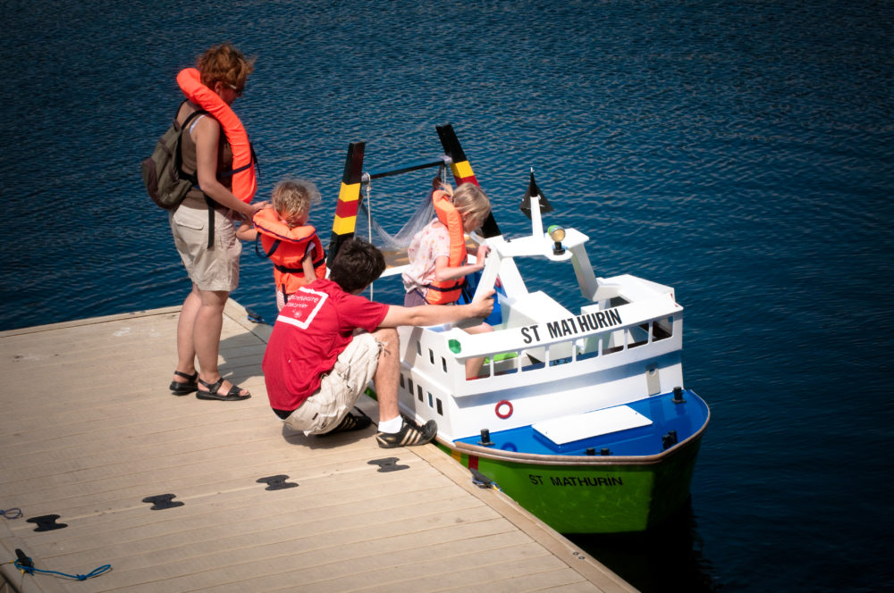 Port miniature de Villecartier - Embarquement