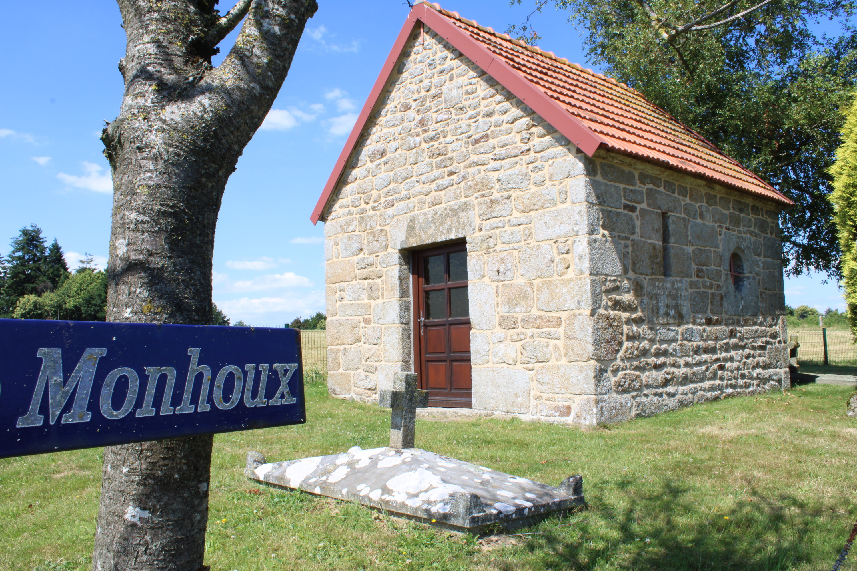 Chapelle de Monthoux