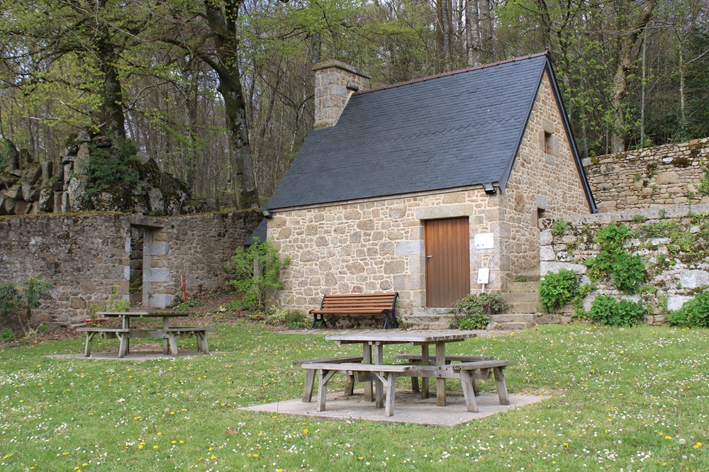 Tables du four à pain - Office de tourisme Couesnon Marches de Bretagne